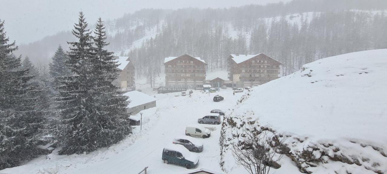 Appartamento Le Soleil Des Neiges Allos Esterno foto